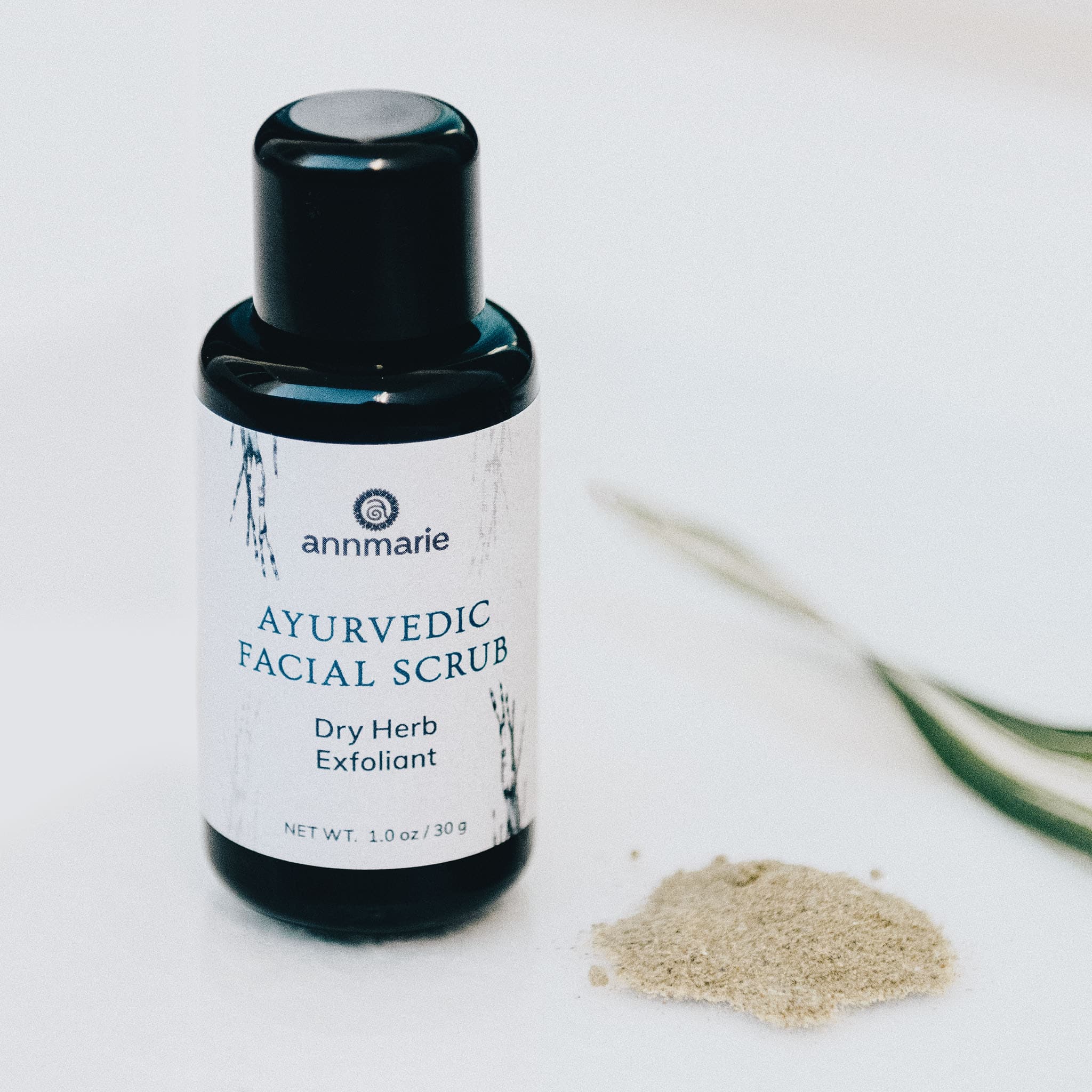 pdp_ayurvedicfacialscrub_newpackaging_lifestyle.jpg